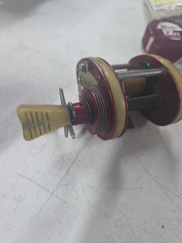 Carrete de pesca Bronson Invader 26 vintage años 60 Foto 4 de 4