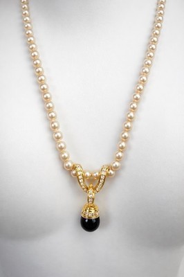 Vintage Necklace Nolan Miller Simulated Pearl Pendant Black Elegant