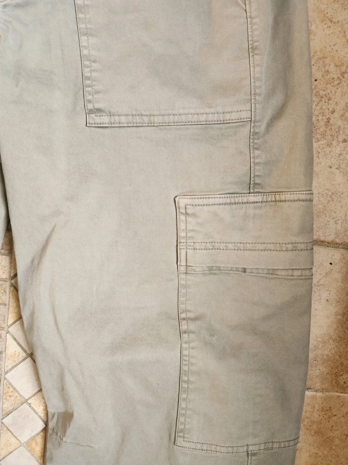 Women's Universal Thread Barrel Utility Pants 8 - image 2