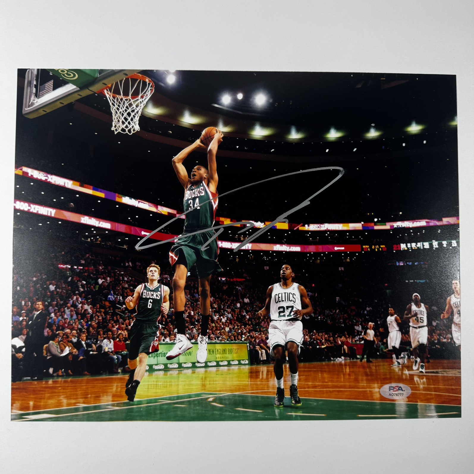 Giannis Antetokounmpo Signed Autograph 11x14 Photo Bucks #34 PSA/DNA AUTHENTIC