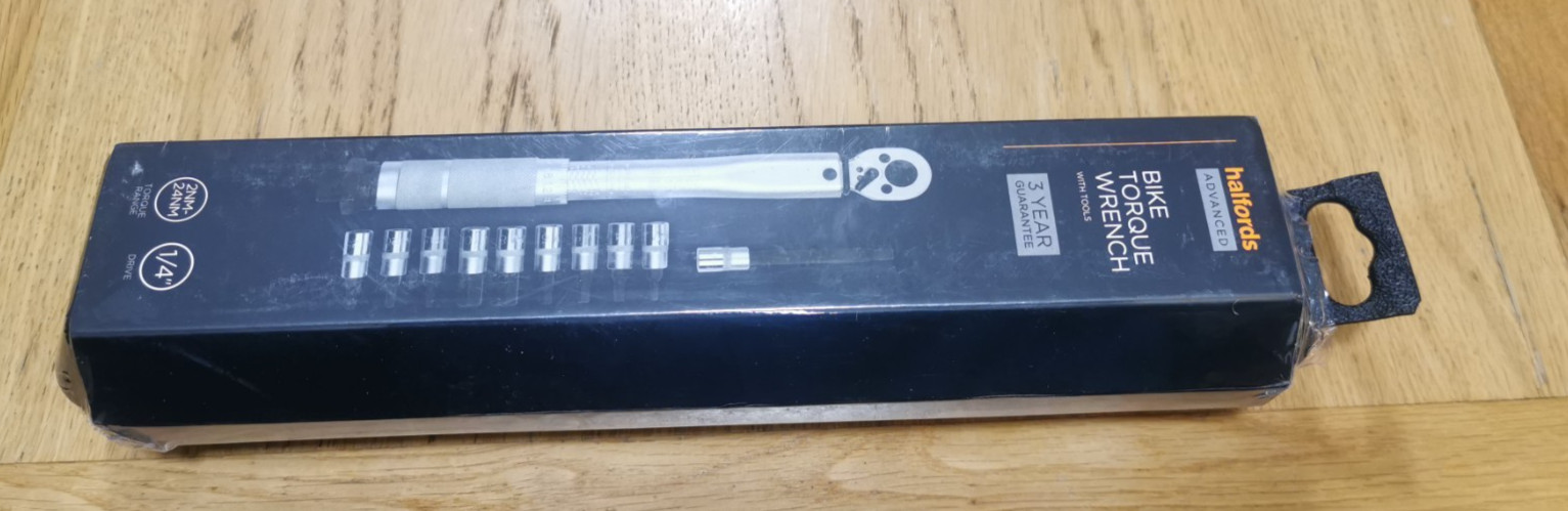 Halfords Advanced Bike Torque Wrench with Sockets