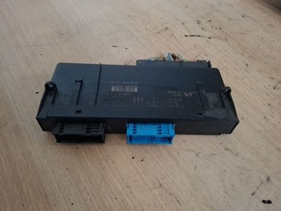 BMW 3 E90 E91 2008 Comfort Komfort Karosserie Modul 10681810 EVS8154