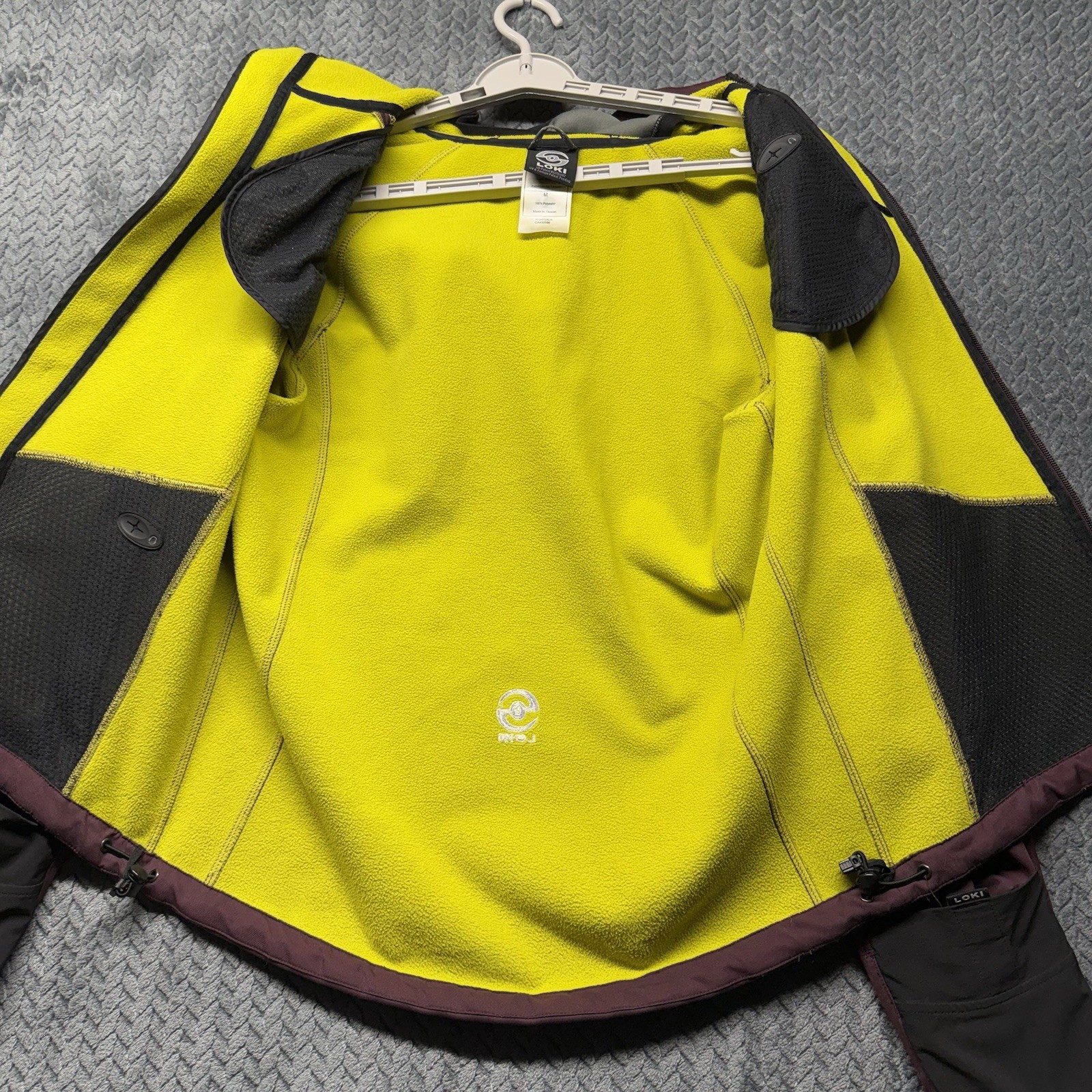 Loki Women’s Softshell Jacket Medium Burgundy Fle… - image 9