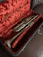King HN White Gladiator Bb Trumpet SN B-107 for Parts Or Not Working 