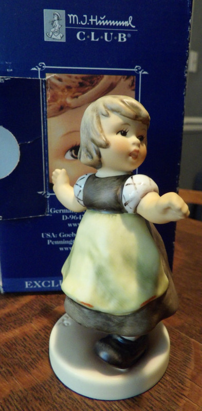 Vintage Goebel Hummel Figurine 152521 Spring Walz Exclusive Club Edition dancing