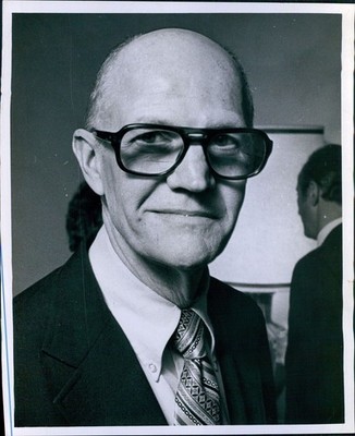 1979 Dr Thomas Brill Miami Fl Smiling Wearing Glasses Medicine Press Photo 8x10