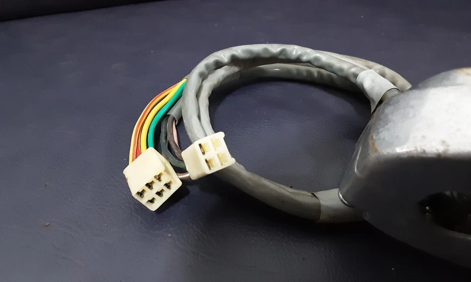 INTERRUPTOR DE MANIJA YAMAHA 125 YAS3 AS3 LS2 LH 307-83972-00 TAIWAN Foto 3 de 4