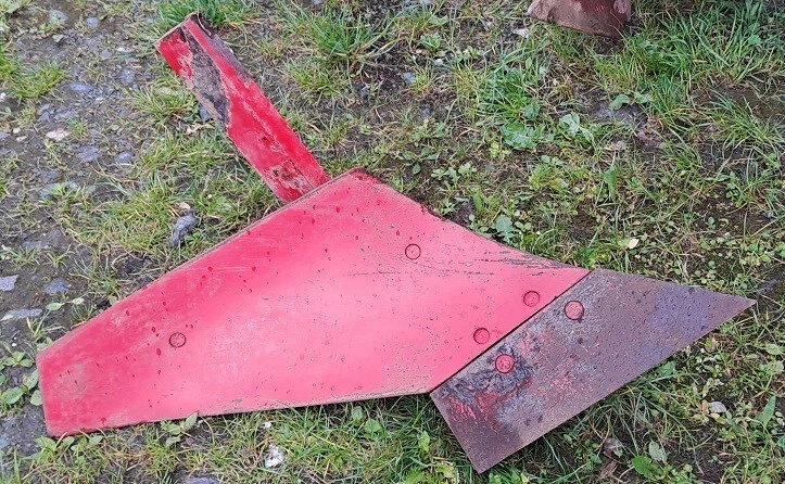 Pflug 2 Scharen mit Laufrad - 3 Punkt-Anbau KAT I - mind 25 PS - 135 cm breit - Bild 2 von 4