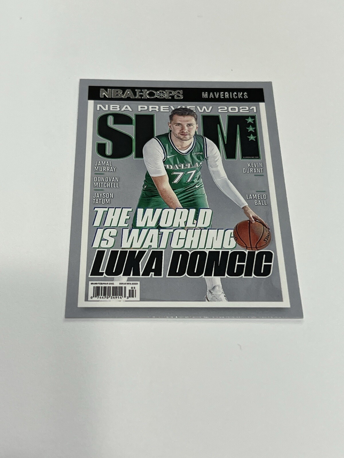 2021-22 Panini Hoops The World Is Watching Luka Doncic SLAM #230