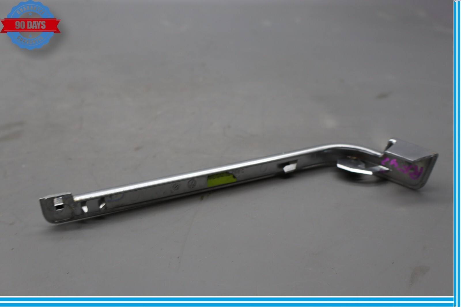 Bentley Continental 2006-2012 Front Right Outer Seat molding