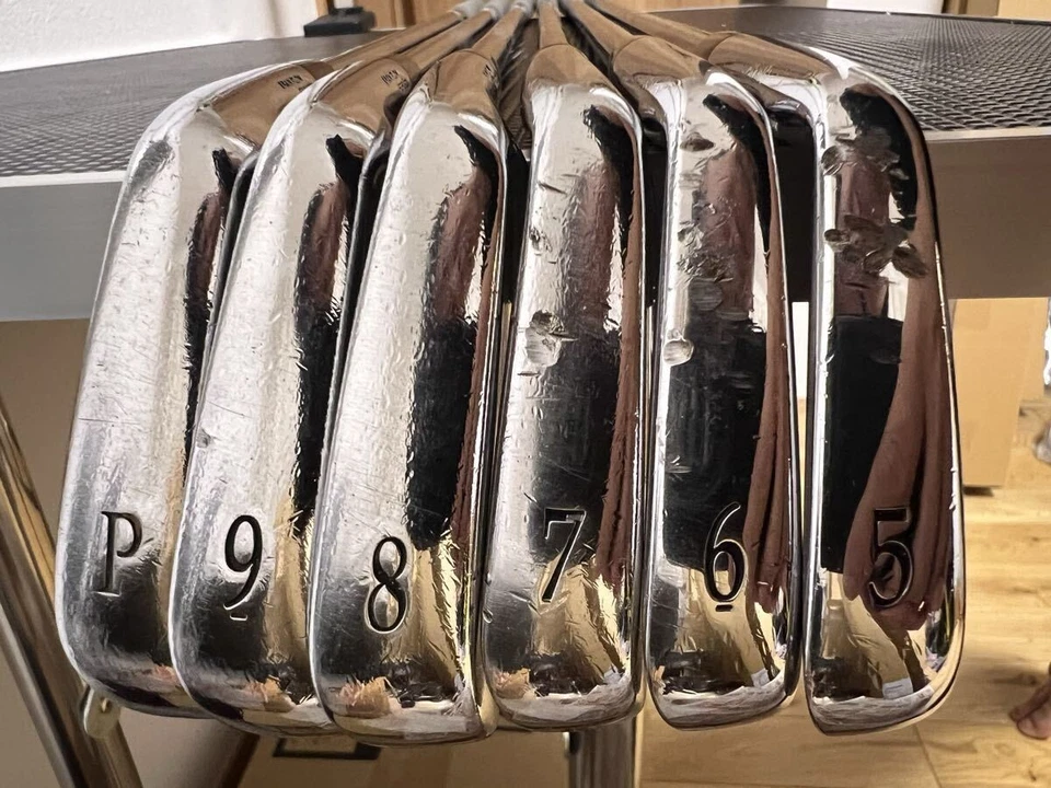 Mizuno MP-4 Forged Muscle Back Irons 5-PW DG X100 MP4 - Image 3 of 4