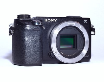 Sony Alpha NEX 6 Mirrorless Digital Camera - Black (Body Only) + Case + Extras