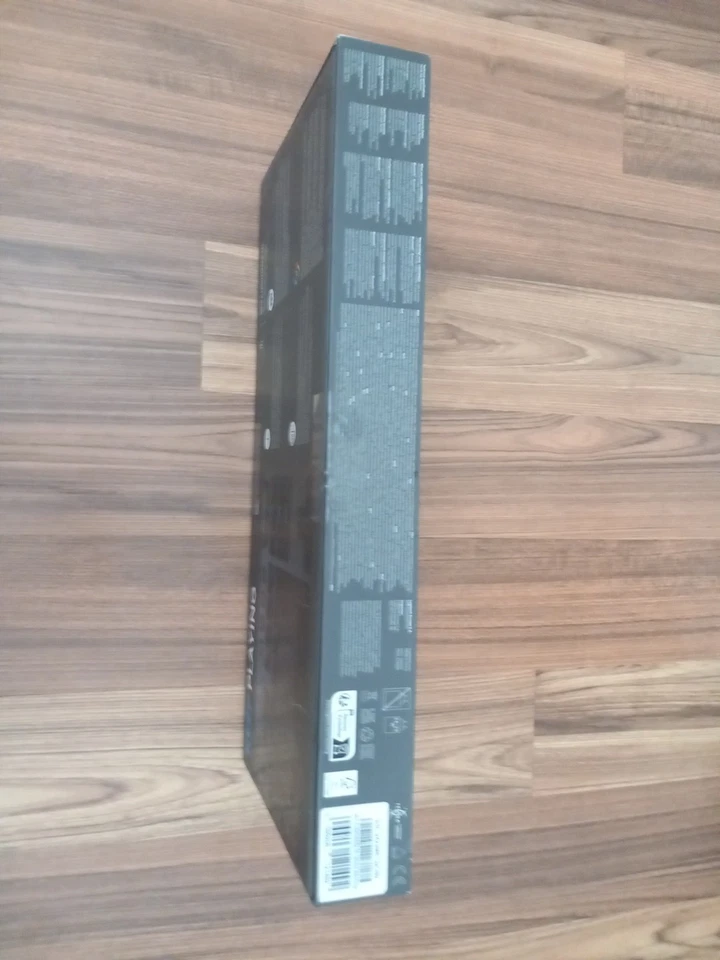 Logitech G915 X Lightspeed TKL Low-Profile Wireless Gaming Keyboard - UK -PC/Mac - Image 4 of 4