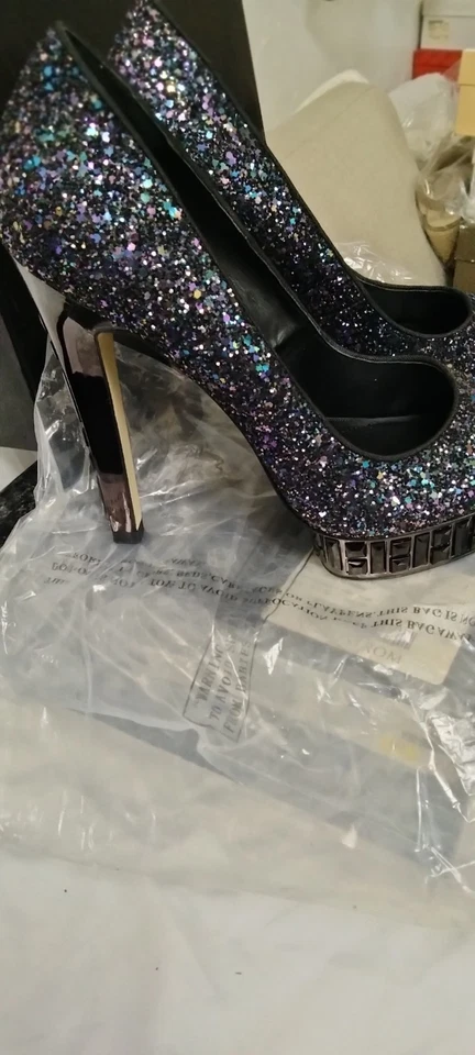 Boutique 9 Pumps - Image 3 of 4