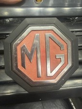 mg metro grill badge
