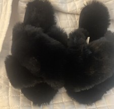 NWT 30.00 LC Lauren Conrad Woman's Slippers Size S 6-7  Black