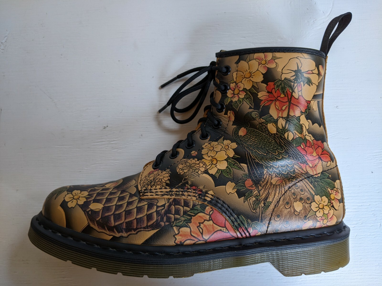 DOC DR. MARTENS X EVISU WAGARA TATTOO 