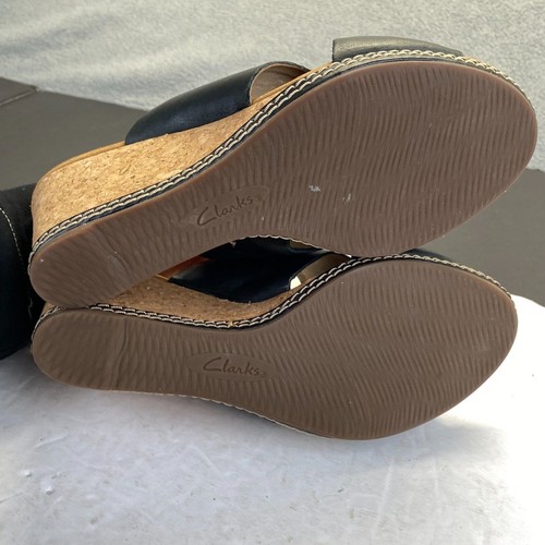 Clarks Women’s Leather Slide Wedge Sandal Sz 8.5 M Cork Heel Black Rubber Sole - Picture 14 of 14