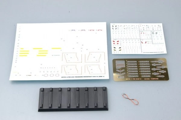 Trumpeter 1/700 USS THEODORE ROOSEVELT CVN-71 2006 Model Kit - 05754 - Image 4 of 4
