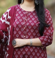 Women Embroidery Solid Kurta and Pant Set with Dupattas