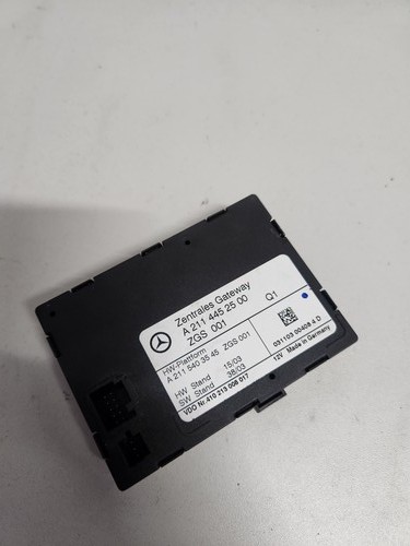 Mercedes E-Klasse W211 S211 Zentrales Gateway Steuergerät A2114452500 ECU