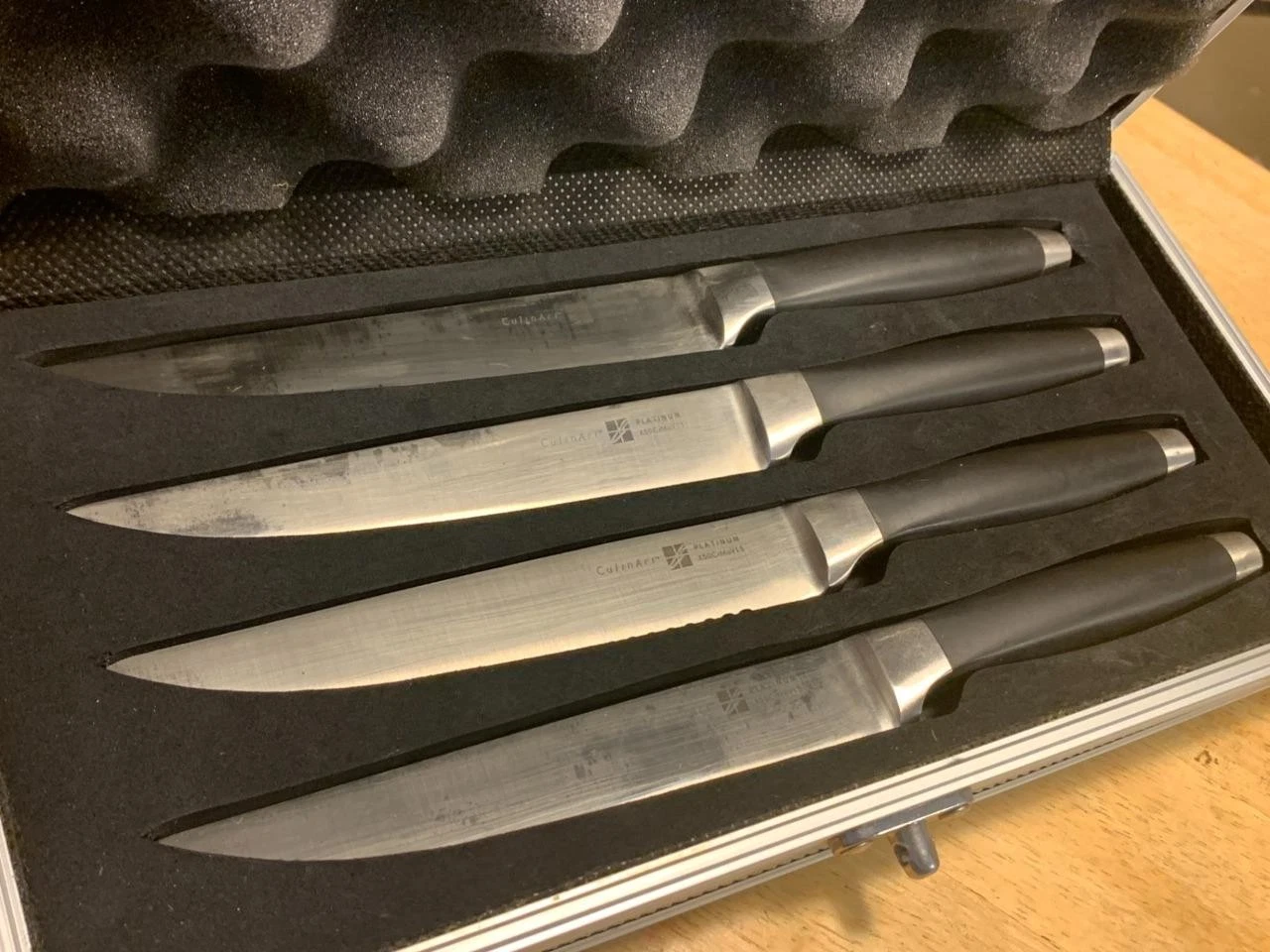 Vintage Culinart Cutlery 4 Piece Stainless 9" Serrated Steak Knife Set w/ Case