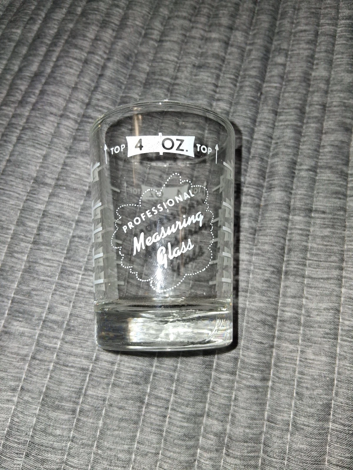 Libbey Professional Measuring Glass with a 4 oz. capacity