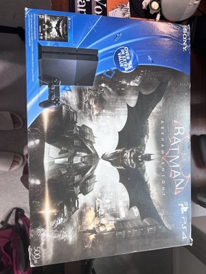 Sony PlayStation 4 (PS4) 500GB - Black - w/ Bloodborne, Batman & Overwatch Games