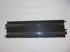 MT690 - Greenhills Scalextric Start Long Straight Track Piece S1 - NEW