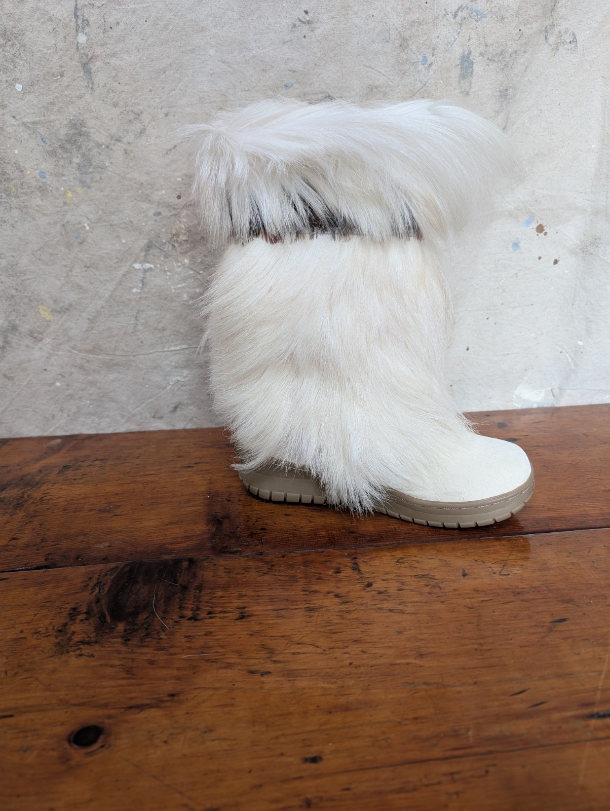 Bear Paws Snow Boots Women's Sz 8 NIB Calf Lamb Authentic Feathers    MAKE OFFER image 3