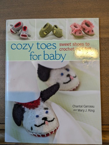 Baby Toddler Knitting & Crocheting Book Lot of 6: Hats, Beanies, Shoes, Booties - Picture 4 of 7