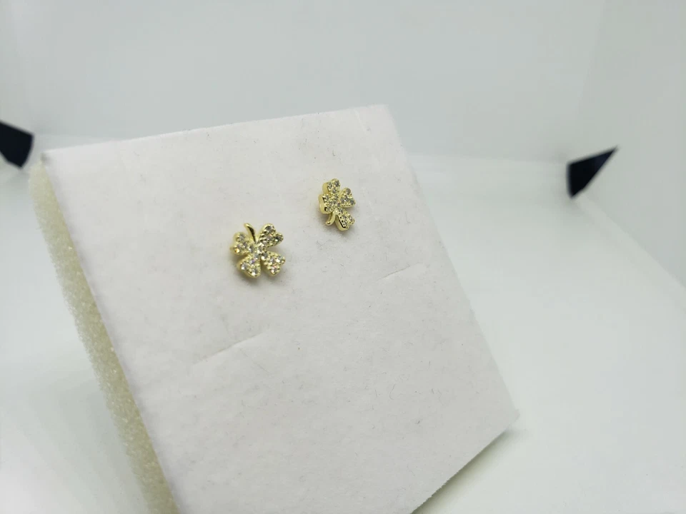 ORECCHINI A BOTTONE QUADRIFOGLIO CON ZIRCONI IN ARGENTO 925 (0242) COLOR ORO - Immagine 3 di 4