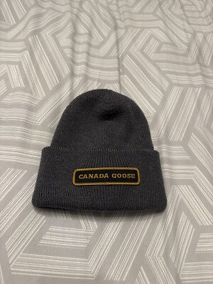 Canada Goose Beanie Mens Grey Hat Never Worn UK