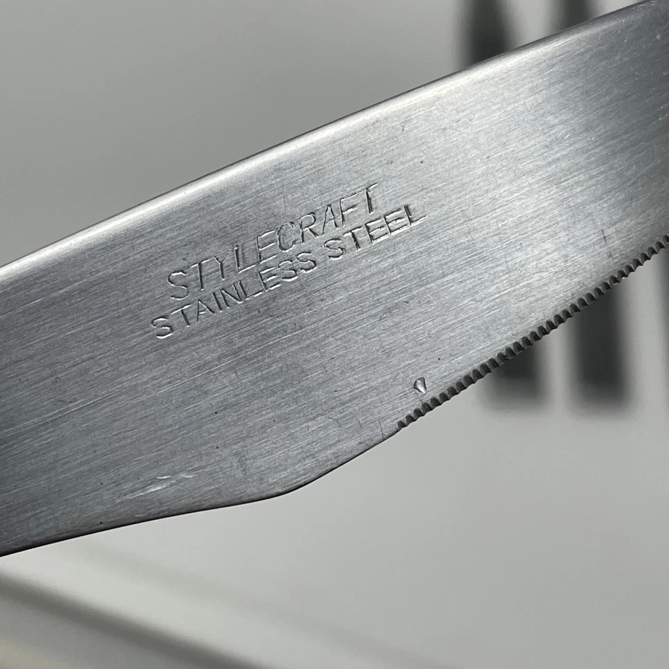 Stylecraft SYF10 Stainless Steel 6 Dinner Knives Glossy Square Tip Scroll Japan+ - Image 2 of 4