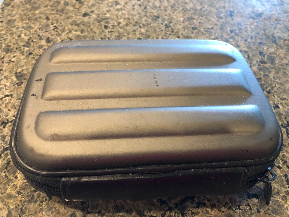 TomTom N14644 310 Canada 6" GPS Great Condition Pre-owned - Image 3 of 4