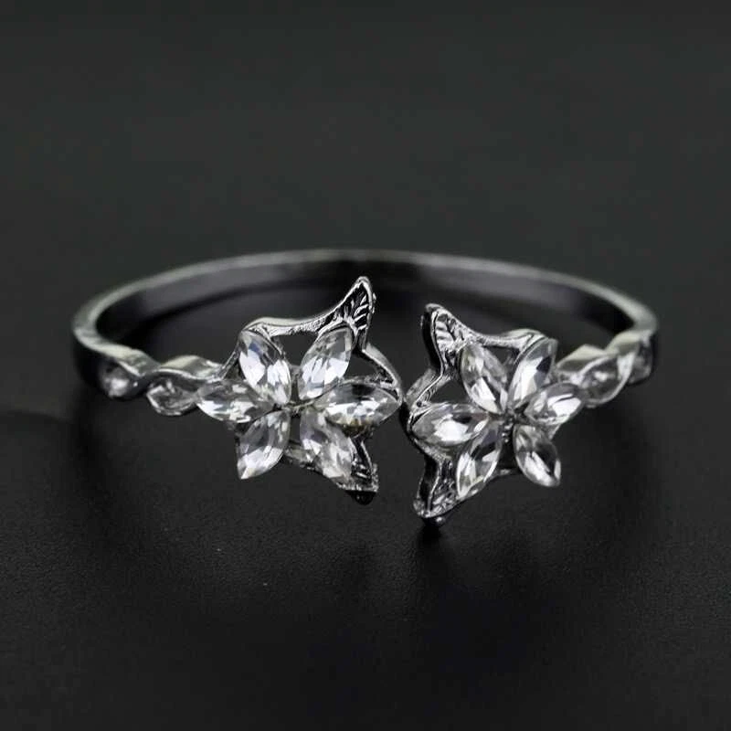 IL SIGNORE DEGLI ANELLI BRACCIALE ARWAN STELLA DEL VESPO THE LORD OF THE RINGS - Immagine 3 di 4