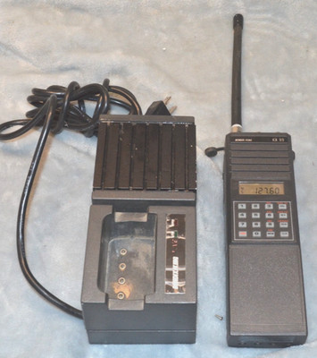 Bendix King KX-99 Aviation Radio With Charger & Good Battery