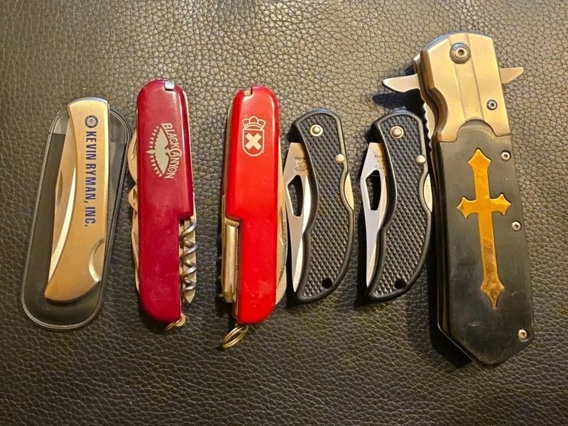 Pocket Knife Lot Of 6 Knives