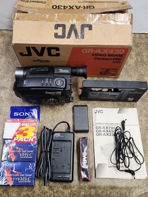 JVC GR-AX430U Video Movie Compact VHS Camcorder w/ Battery Charger Adapter Tapes