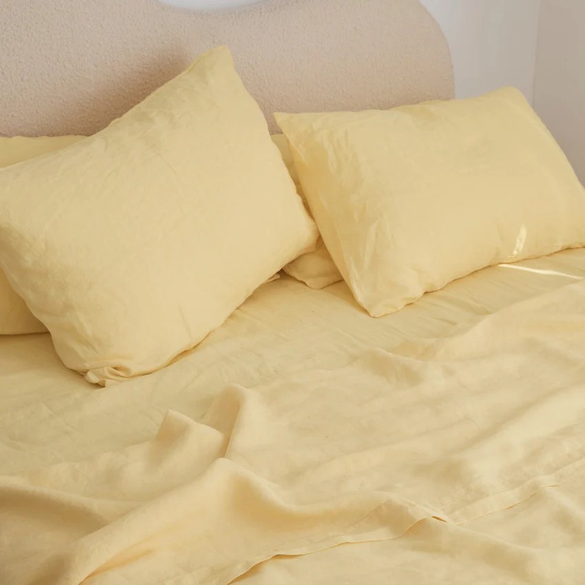 3 Piece Sat Yellow Pastel  Flat linen bed sheet in king queen  and other sizes