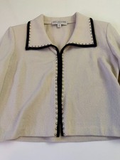 St. John Couture Tweed Blazer with Beaded Embellishments size 2 made in USA
