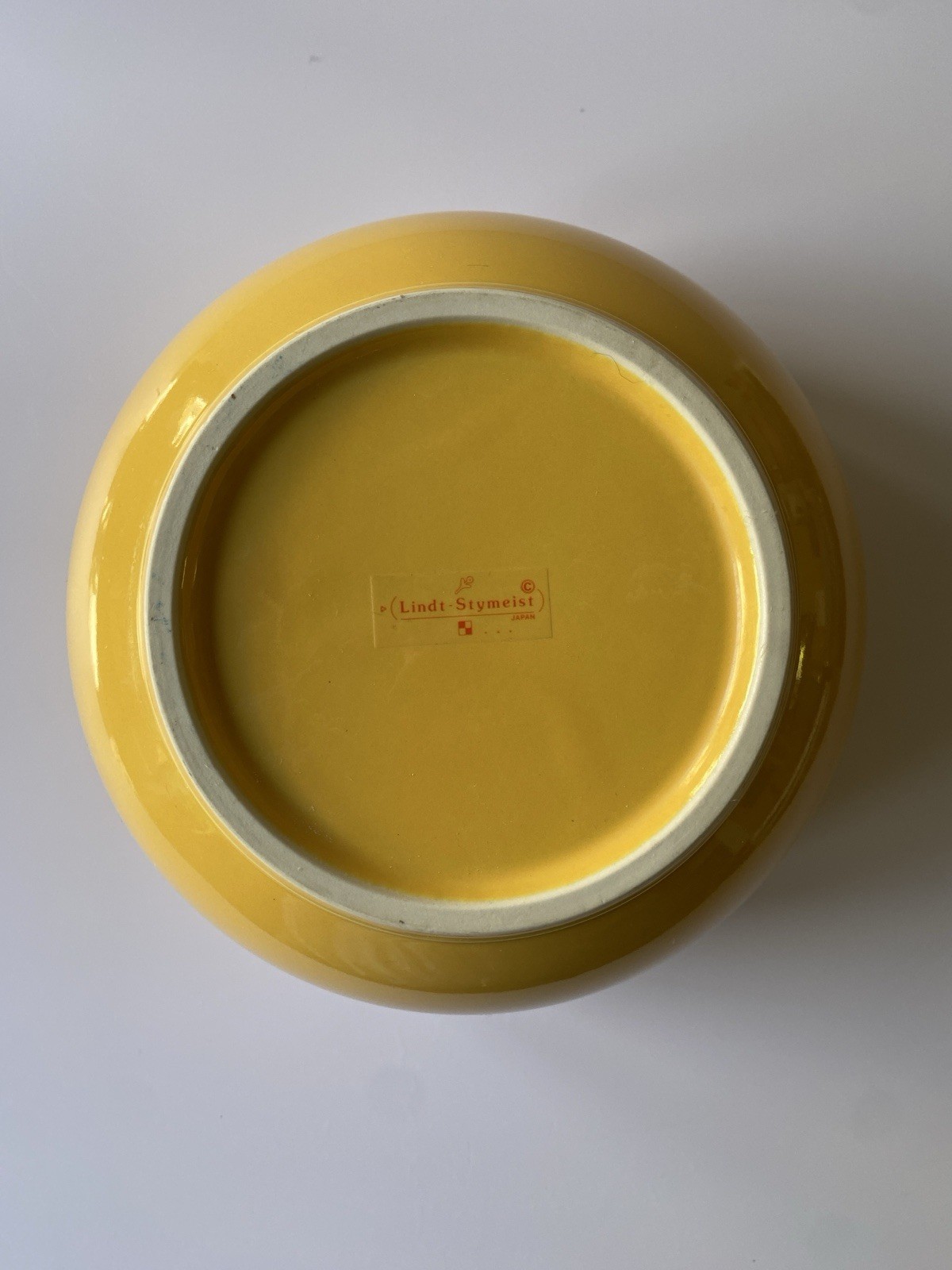 Lindt Stymeist Colorways Large Serving Bowl Periwinkle Yellow 8 1/8" W Retro EUC