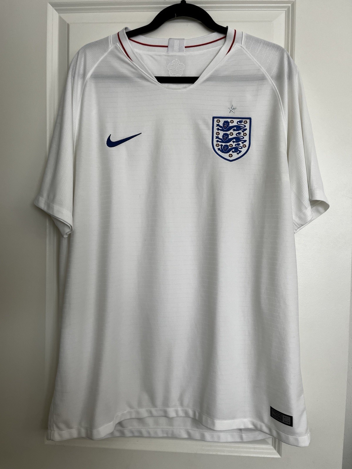 Nike England Soccer Jersey 2018 Mens XL White Home Football Shirt Dri Fit