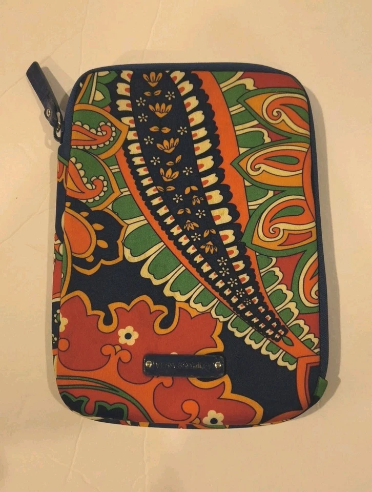 VERA BRADLEY MIX LOT 10 Totes, Diaper Bags, Purses, Wallets Sizes Reseller Color - Image 4 of 4