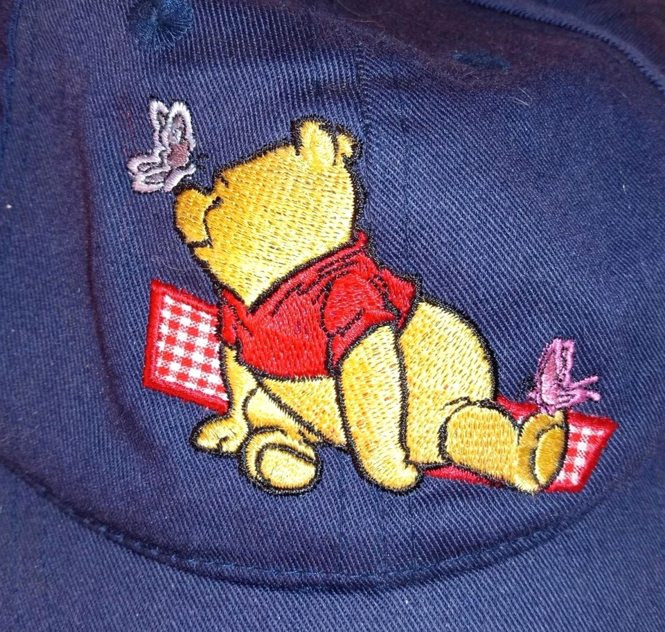 迪士尼小熊维尼帽子带背海军蓝棒球刺绣熊女孩 — 第 2/4 张图片