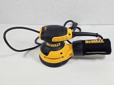 DEWALT DWE6421 5-In Random Orbit Palm Sander Corded w/ Dust Bag