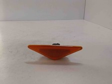 FORD MONDEO III B5Y Kotflügelblinker vorne links 1S7113K309AC 2.00 28437426