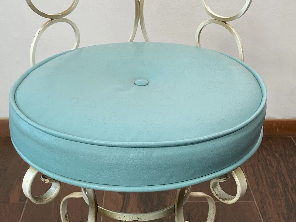 Silla tocador de hierro forjado redonda Mid Century Aqua de colección cojín base desplazada ¡Guau! Foto 4 de 4