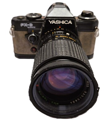 Yashica FX-D Quartz  analoge Spiegelreflexkamera