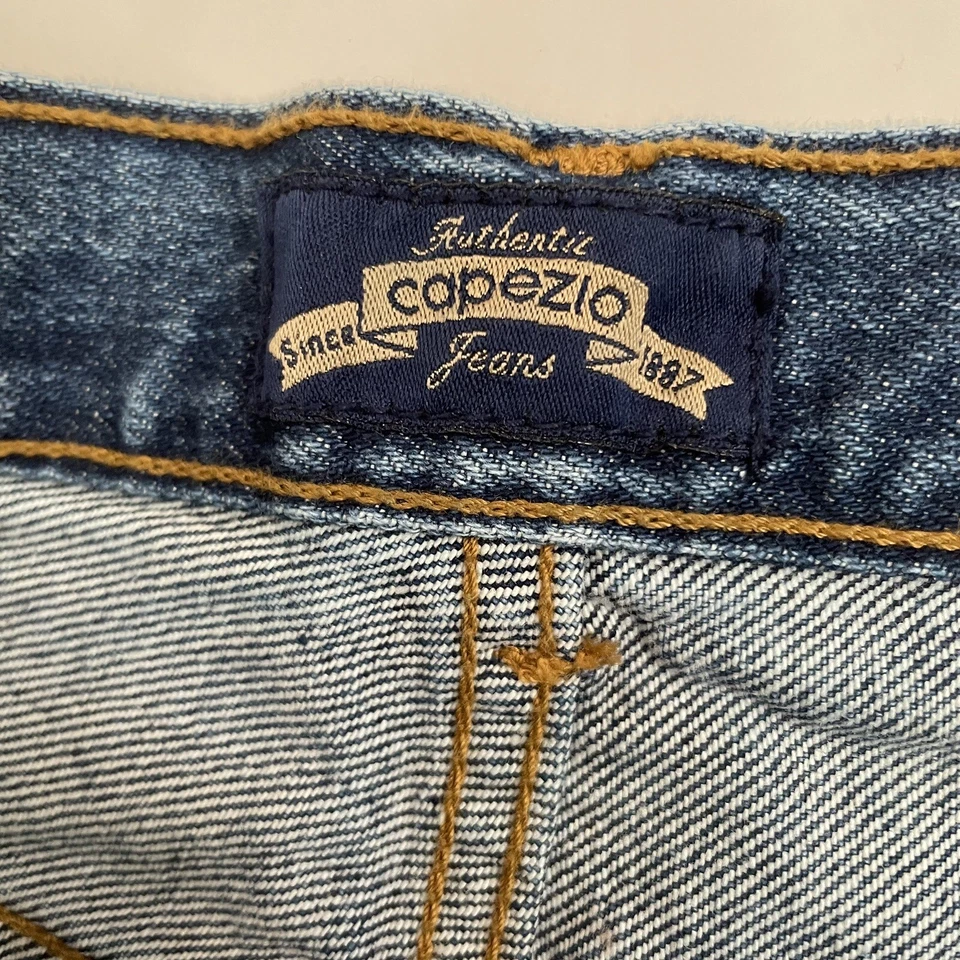 Pantalones de mezclilla rectos con botones de bolsillo de algodón Capezio Petites para mujer talla 6S Foto 2 de 4